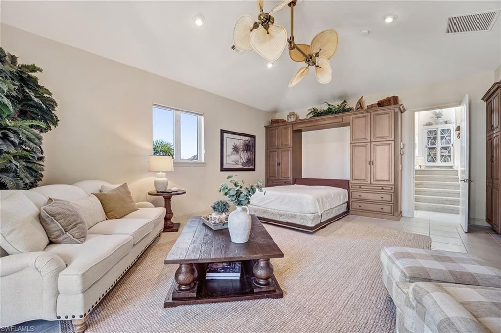 EDGEWATER - Residential