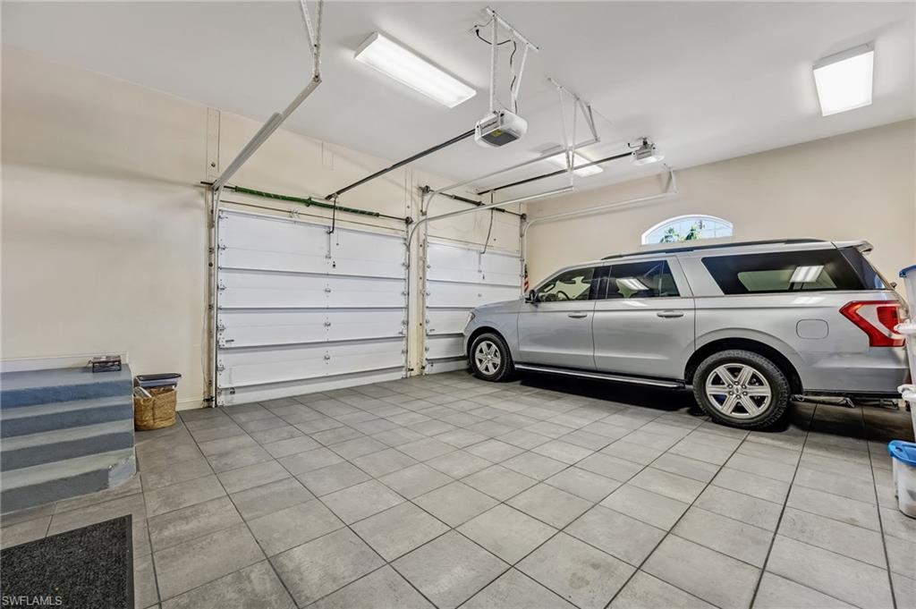 EDGEWATER - Residential