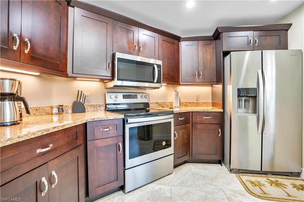 CAPE CORAL - Residential Lease