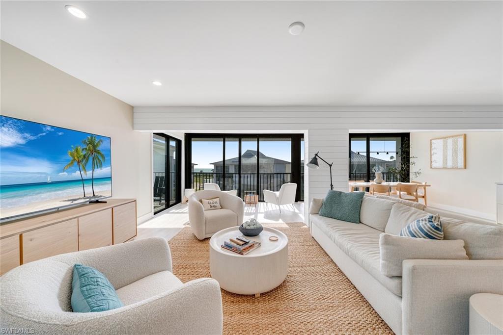 SUNSET SOUTH CONDO - Residential