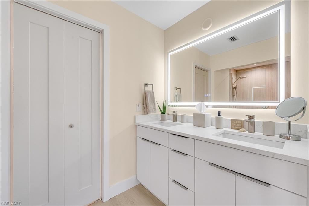 SUNSET SOUTH CONDO - Residential