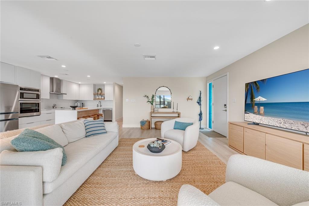 SUNSET SOUTH CONDO - Residential