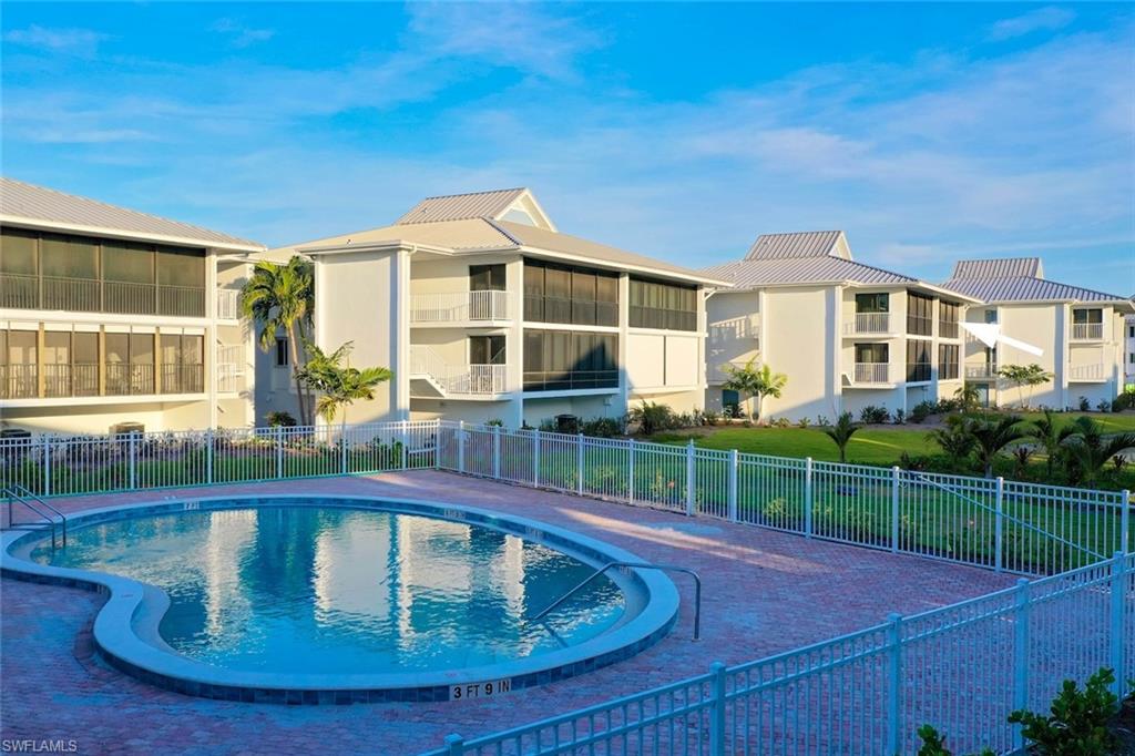 SUNSET SOUTH CONDO - Residential