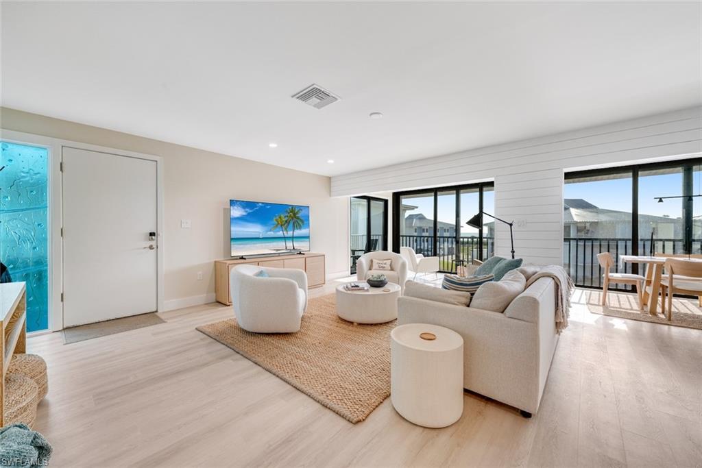 SUNSET SOUTH CONDO - Residential