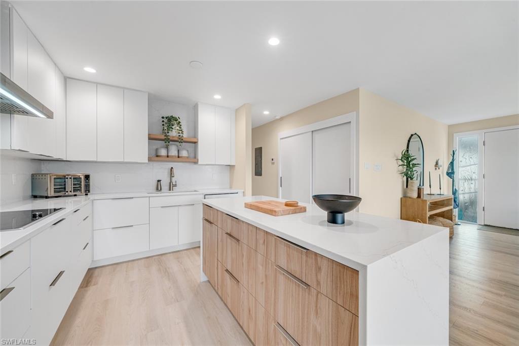 SUNSET SOUTH CONDO - Residential