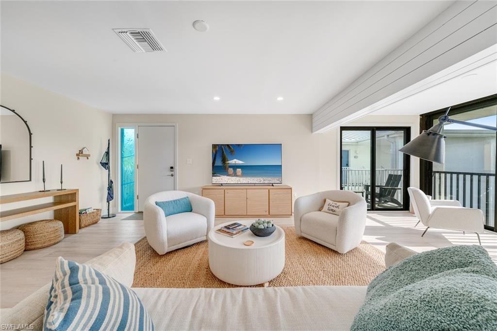 SUNSET SOUTH CONDO - Residential