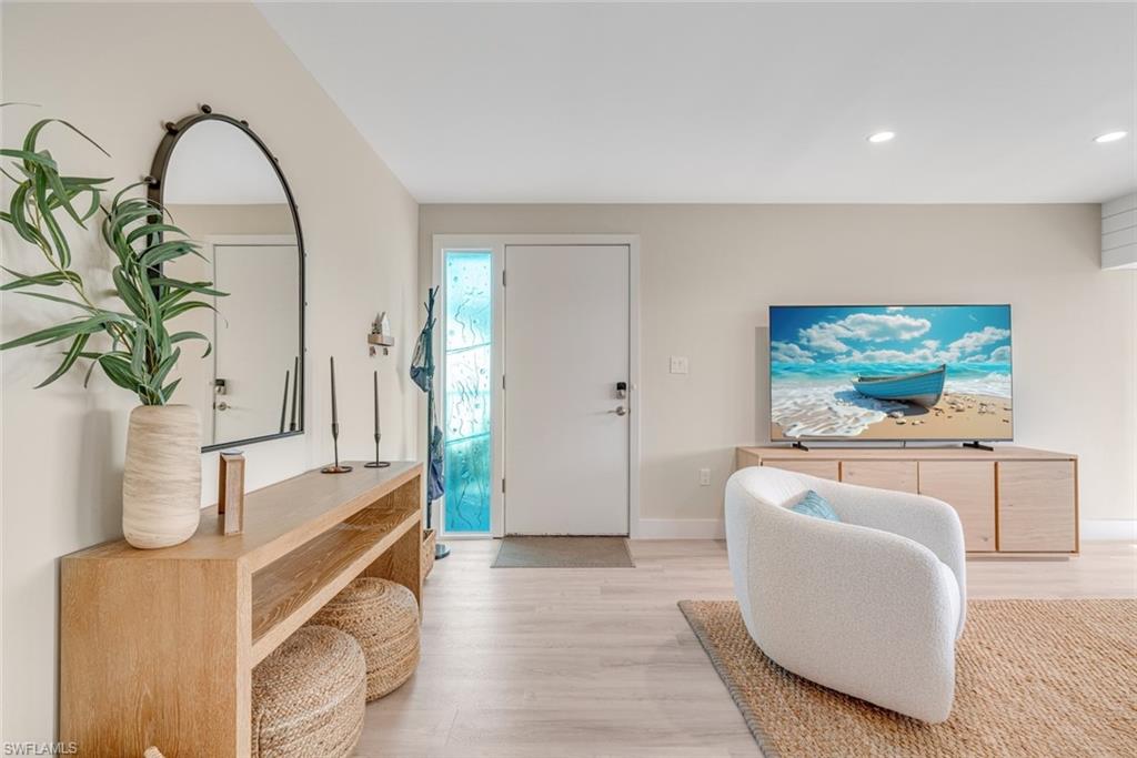 SUNSET SOUTH CONDO - Residential