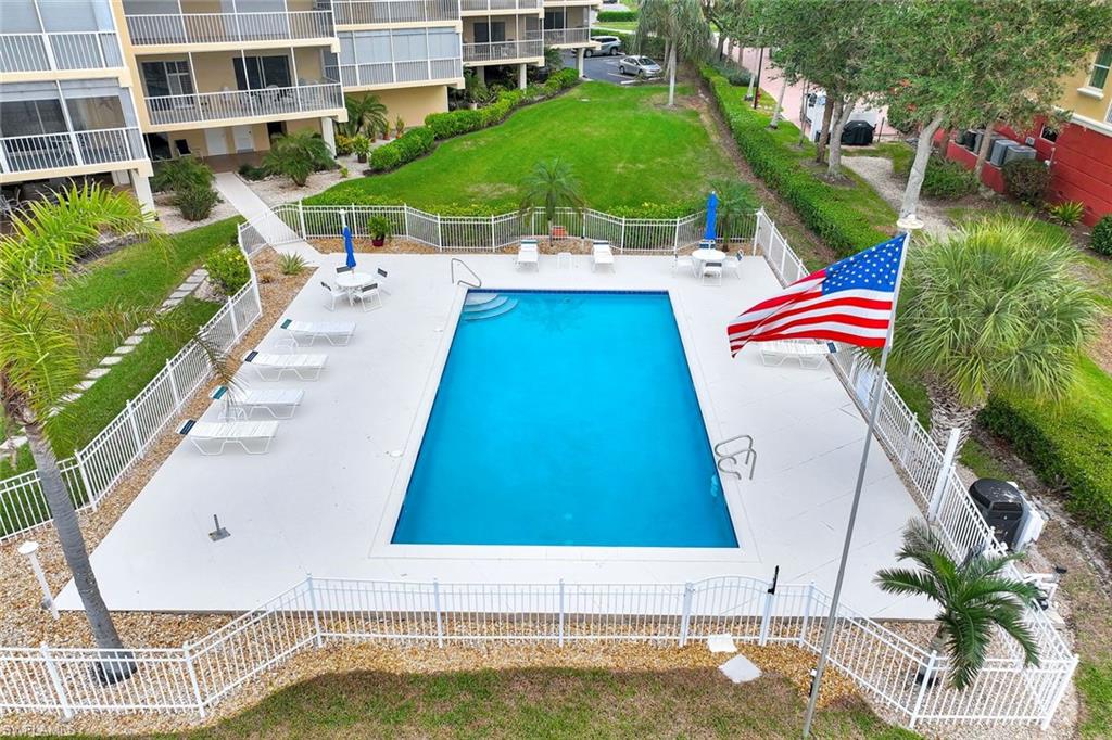 VILLA DEL MARE OF MARCO ISLAND - Residential