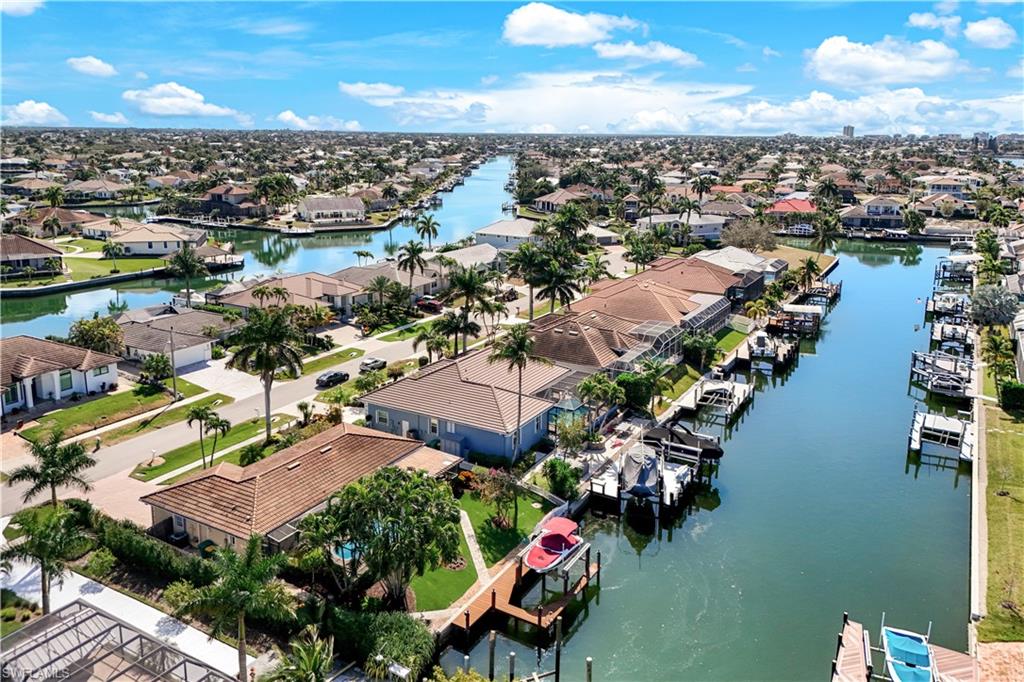 MARCO BEACH - Residential