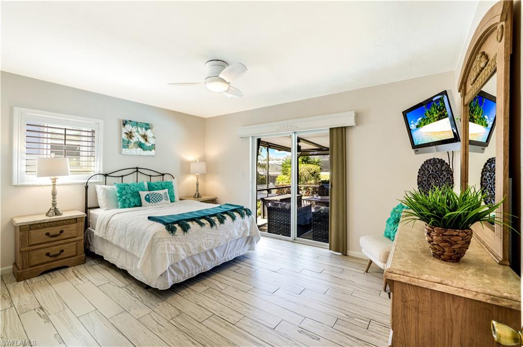 MARCO BEACH - Residential