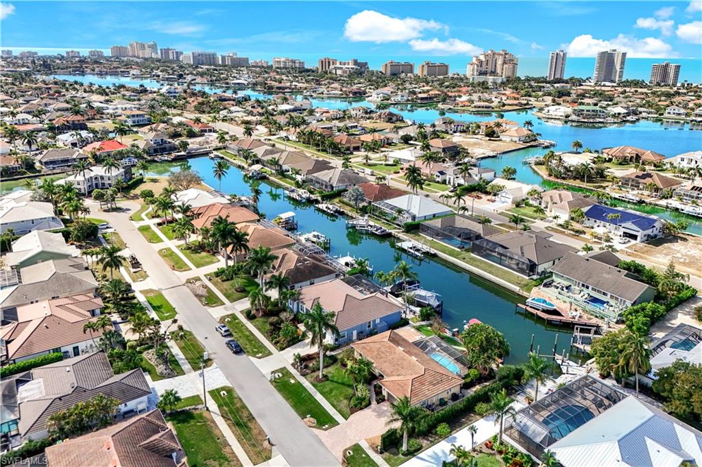 MARCO BEACH - Residential