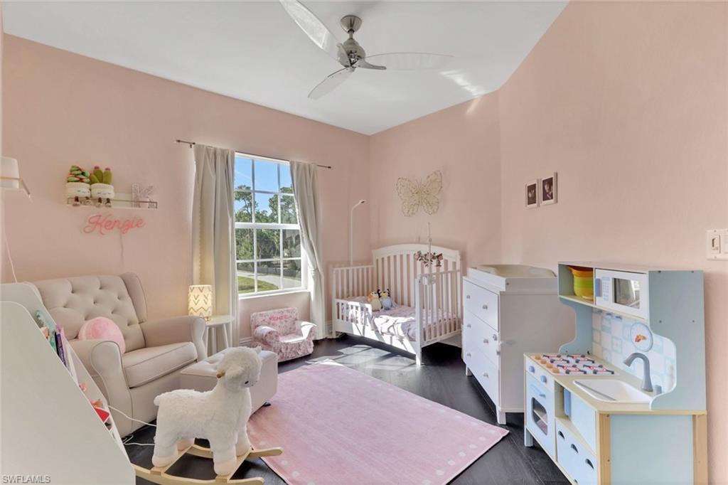 OAKES ESTATES - Residential