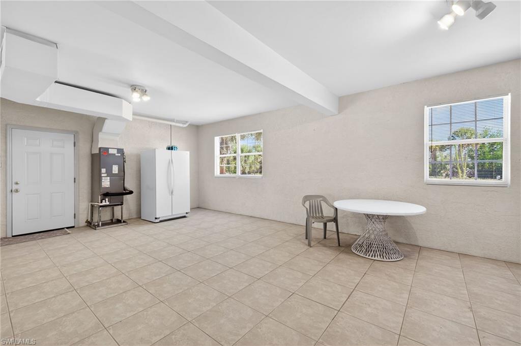 LITTLE LAKE MUREX - Residential