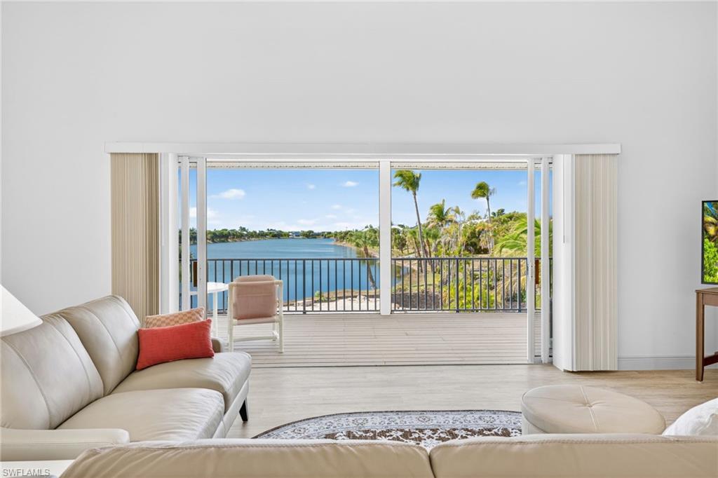 LITTLE LAKE MUREX - Residential