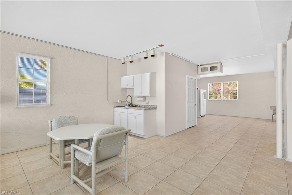 LITTLE LAKE MUREX - Residential