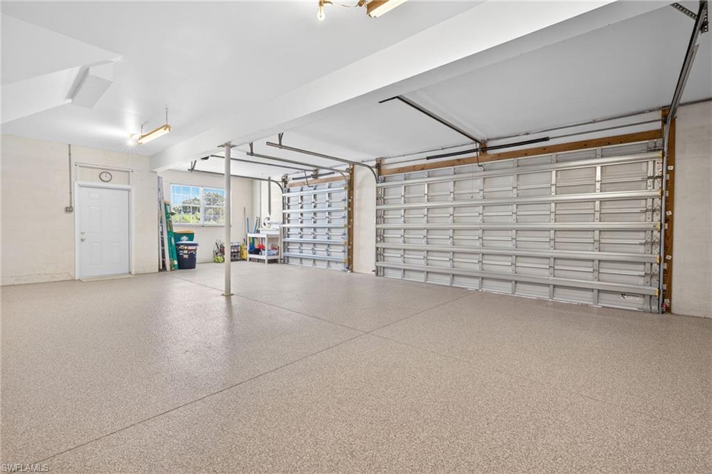 LITTLE LAKE MUREX - Residential