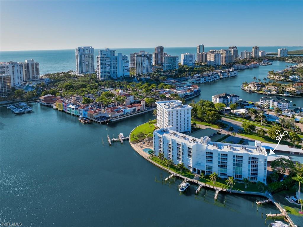 PELICAN POINT - Residential