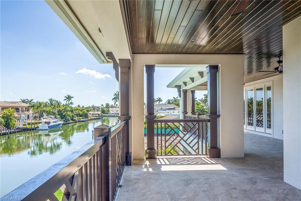 AQUALANE SHORES - Residential