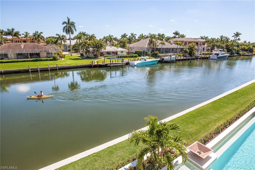 AQUALANE SHORES - Residential