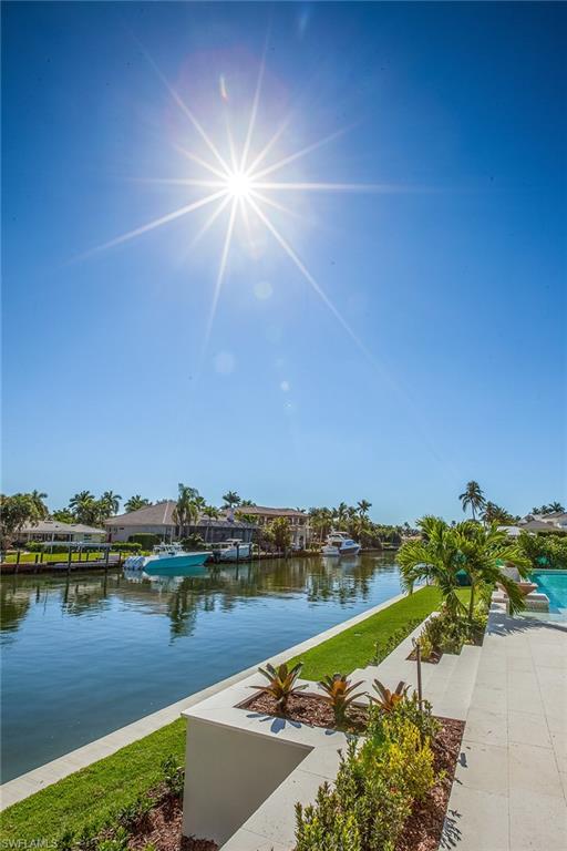 AQUALANE SHORES - Residential