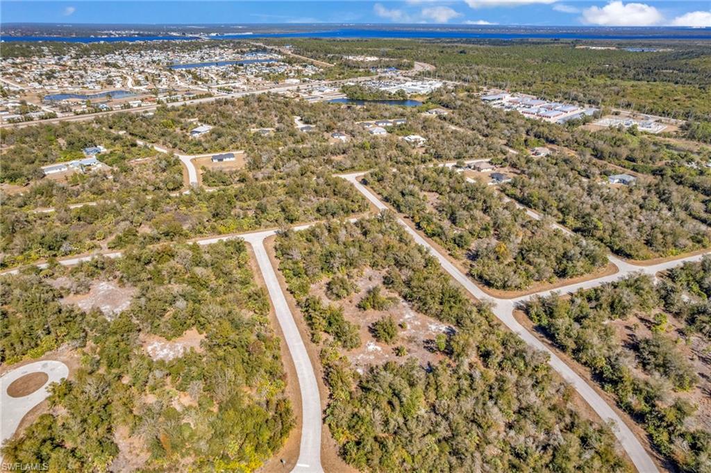 PORT CHARLOTTE - Land