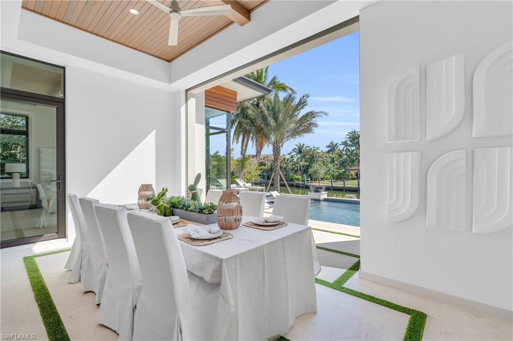 AQUALANE SHORES - Residential