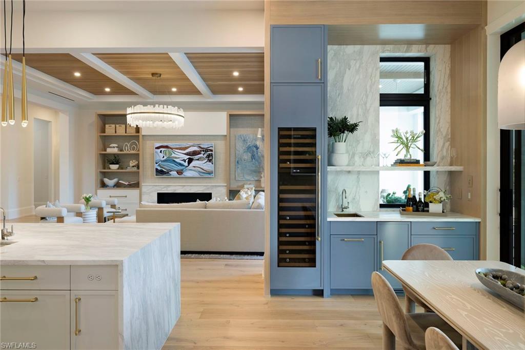 AQUALANE SHORES - Residential