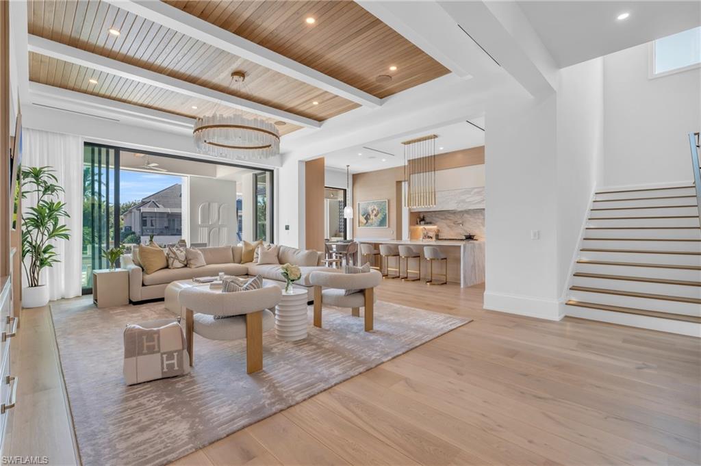 AQUALANE SHORES - Residential