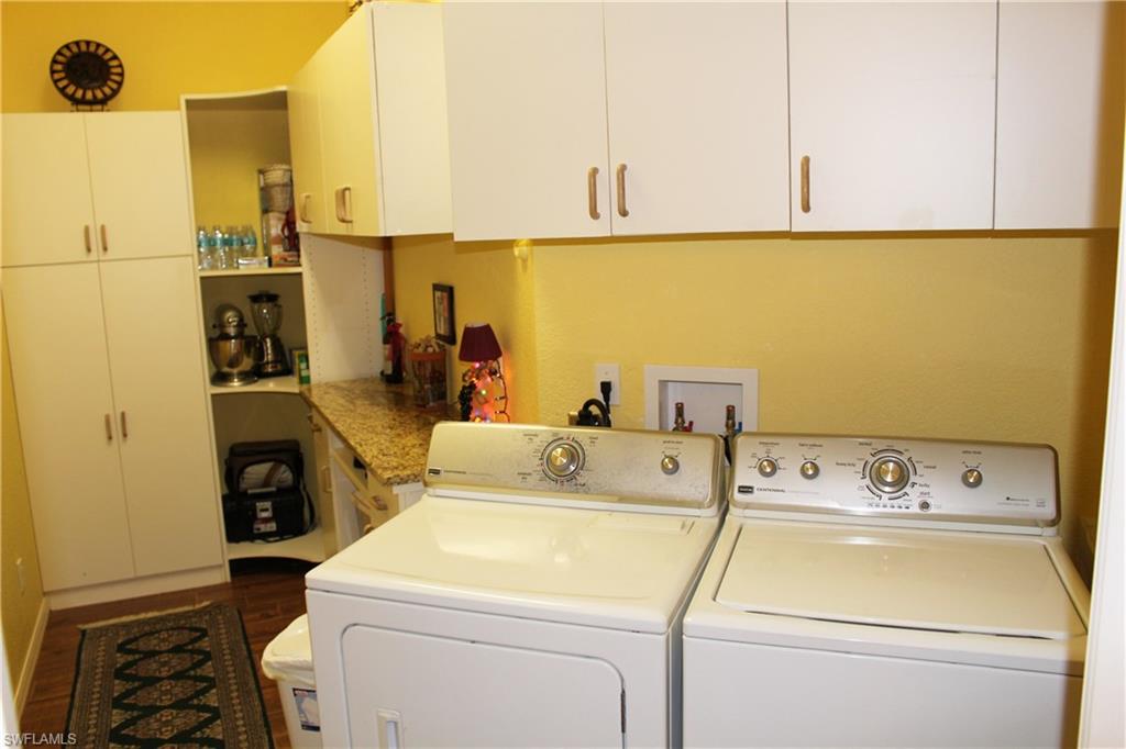 HERONS GLEN - Residential