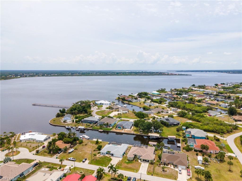GULF COVE - Residential