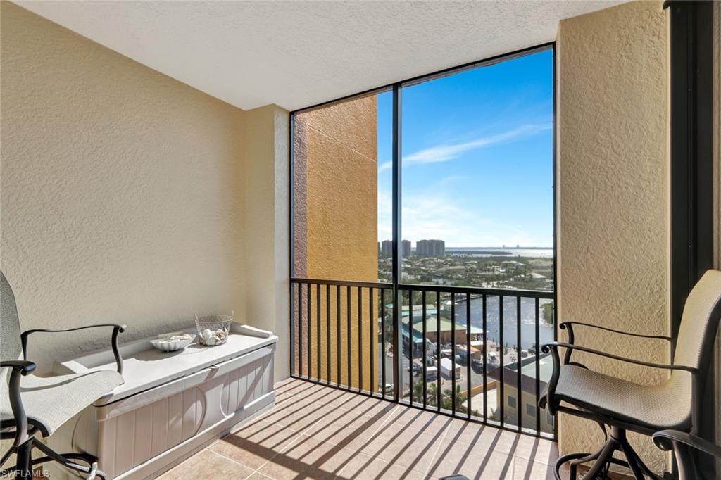 MARINA SOUTH II - Residential