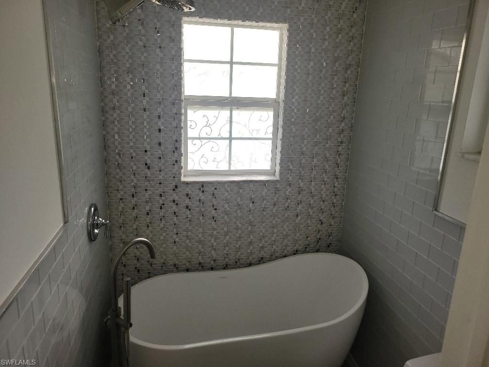 NESTING OF PINE ISLAND - Residential