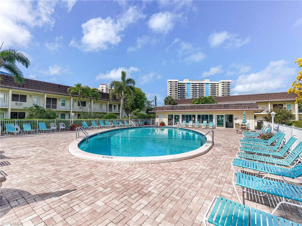SOUTHWINDS APTS OF MARCO ISLAND - Residential