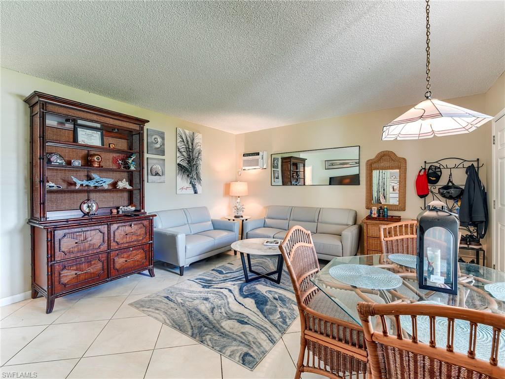 SOUTHWINDS APTS OF MARCO ISLAND - Residential