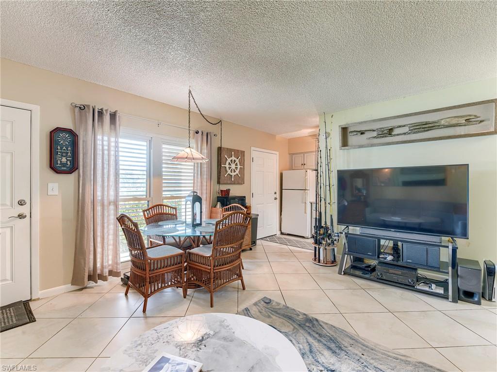 SOUTHWINDS APTS OF MARCO ISLAND - Residential