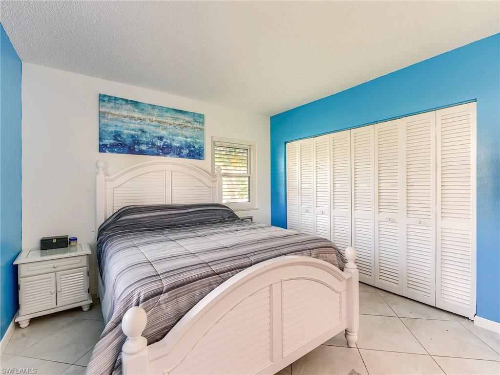 SOUTHWINDS APTS OF MARCO ISLAND - Residential