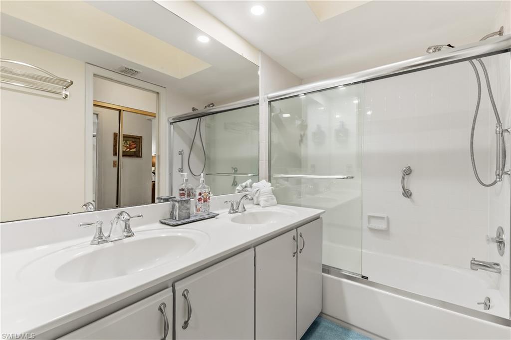 RIVERS EDGE - Residential