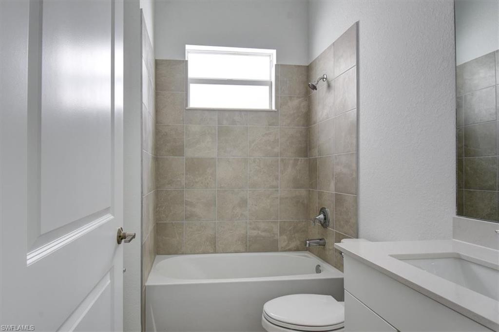 900 BUILDING - Residential