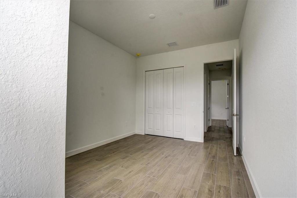 900 BUILDING - Residential