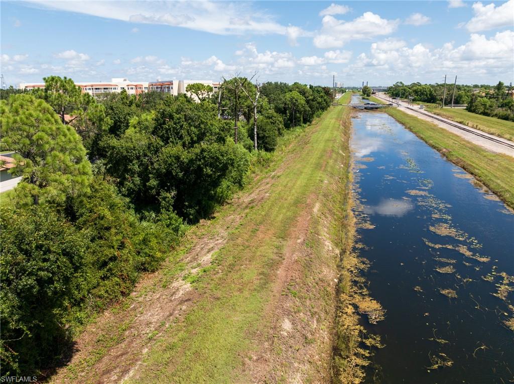 FORT MYERS - Land
