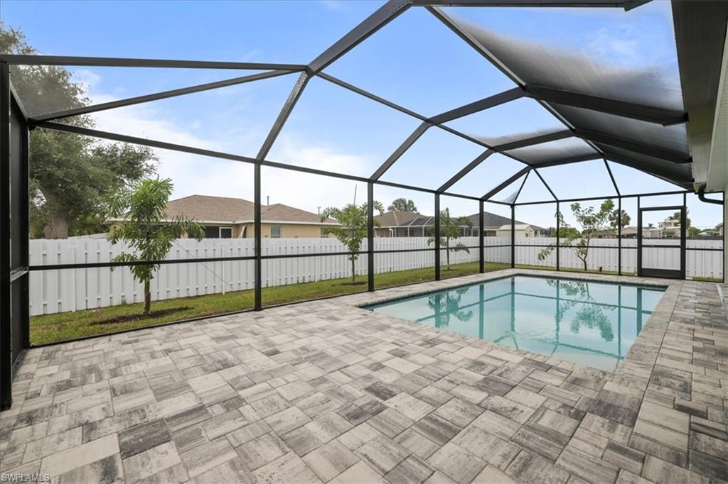 CAPE CORAL - Residential