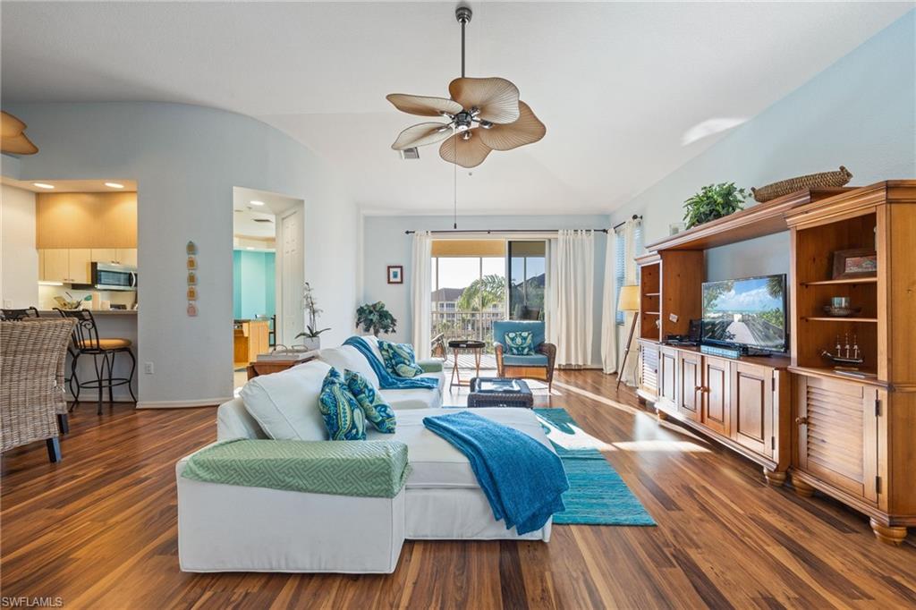 VAN LOON COMMONS - Residential