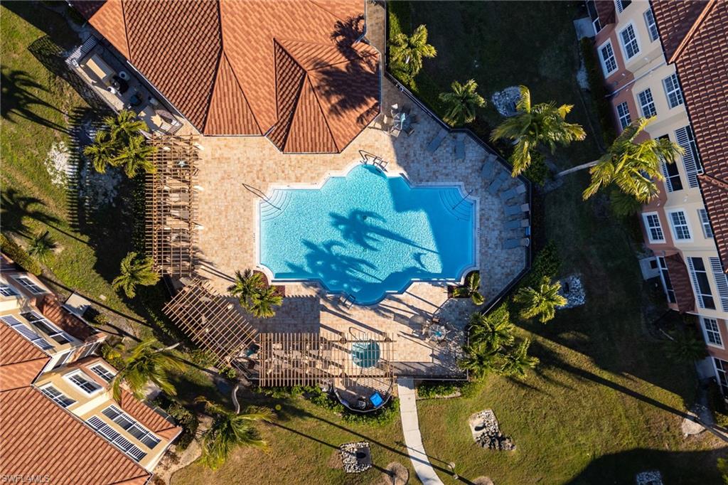 VAN LOON COMMONS - Residential