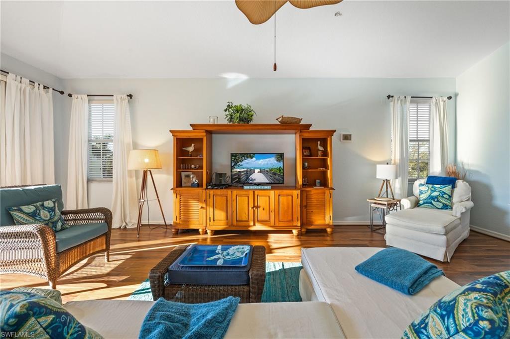 VAN LOON COMMONS - Residential