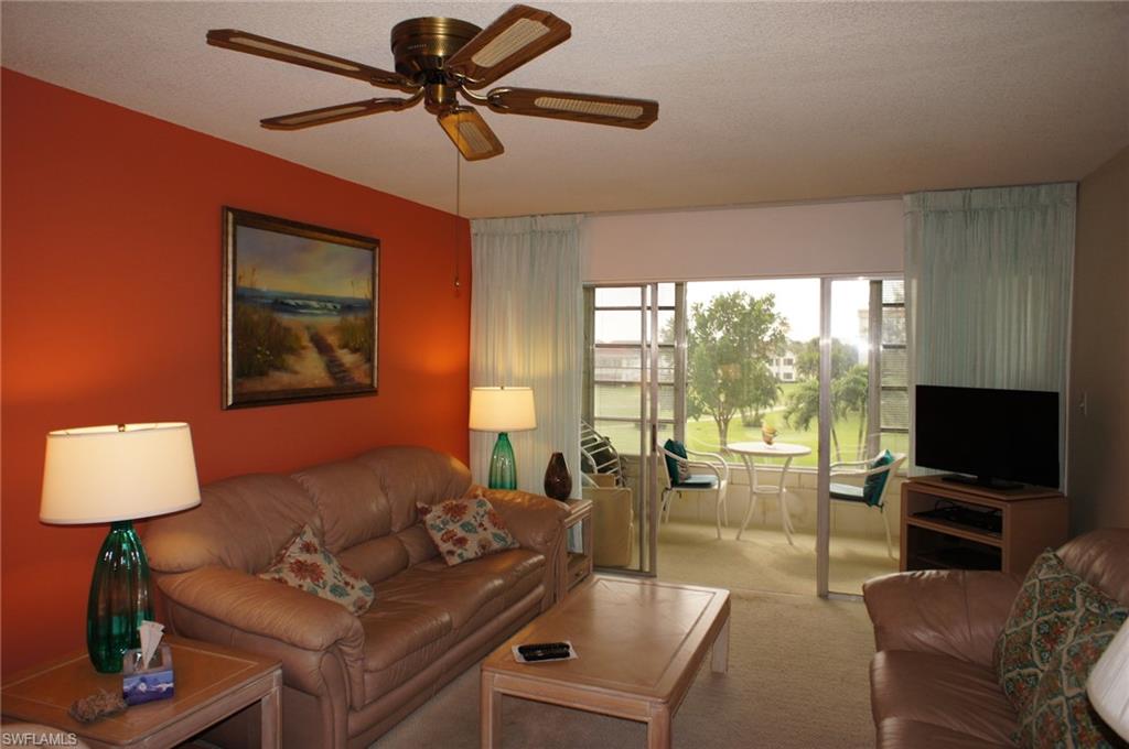 SEVEN LAKES - Residential