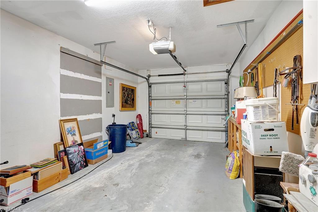 GOLDEN GATE ESTATES - Residential Lease