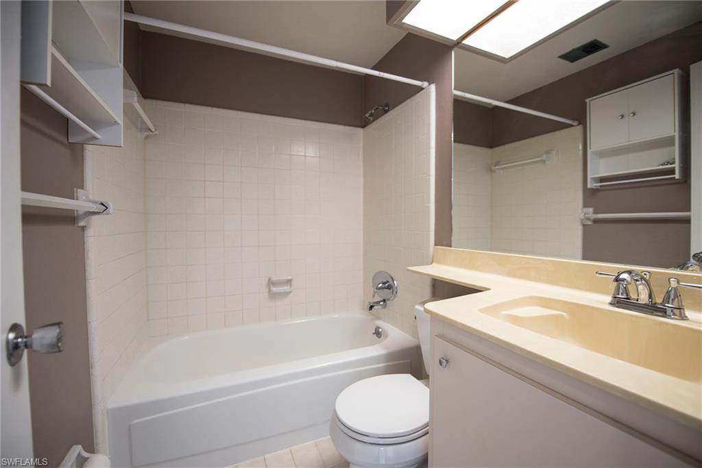 NAPLES PARK - Residential