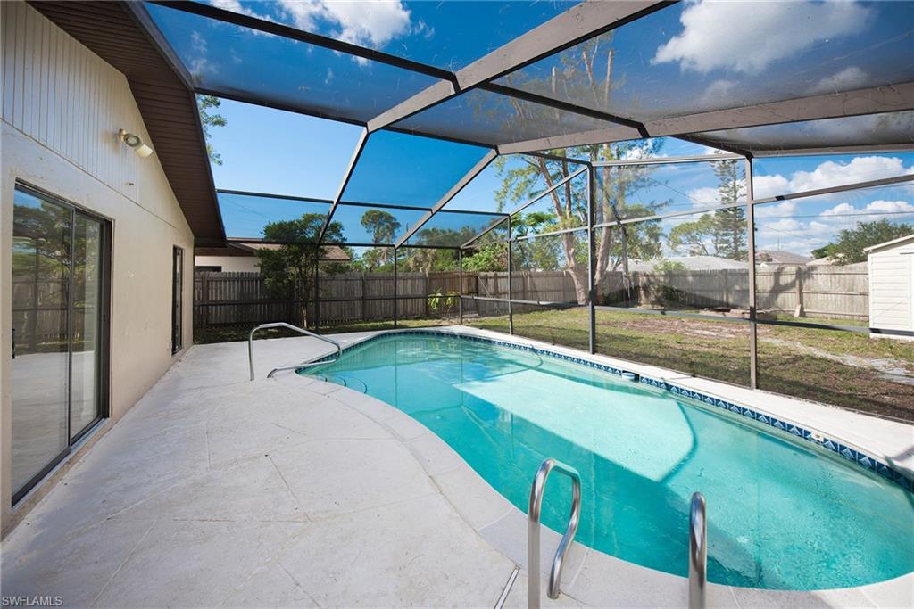 NAPLES PARK - Residential