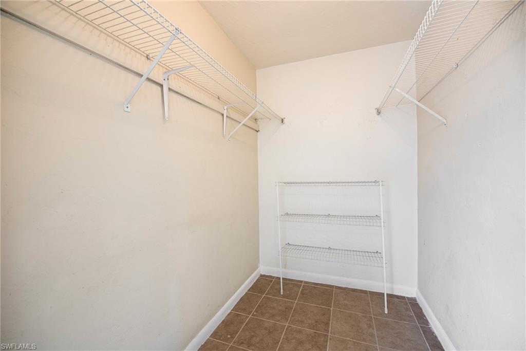 NAPLES PARK - Residential