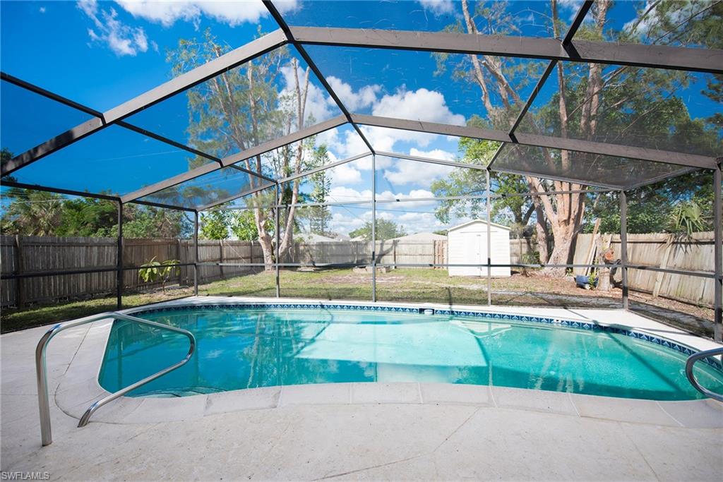 NAPLES PARK - Residential